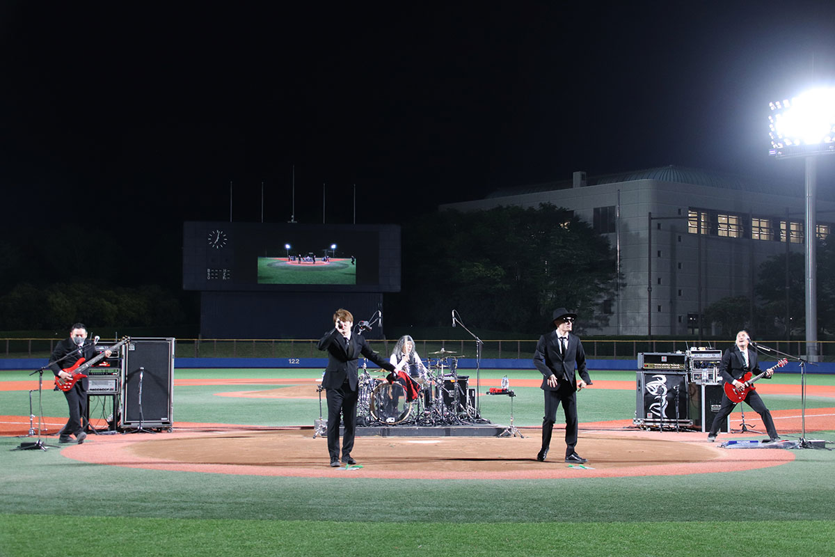 【ライブレポ連載】FLOW SPECIAL ONLINE LIVE 全アルバム網羅 炎の12ヶ月：vol.9『26 a Go Go!!!』 - 画像一覧（9/20）