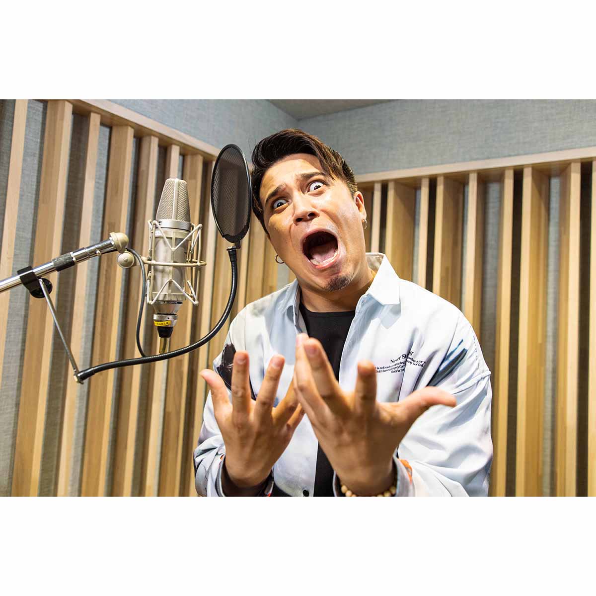 人気声優・木村昴がミュージカル風のオリジナル楽曲を歌う『男女の友情は成立する？（いや、しないっ!!）』PV公開！ - 画像一覧（2/2）