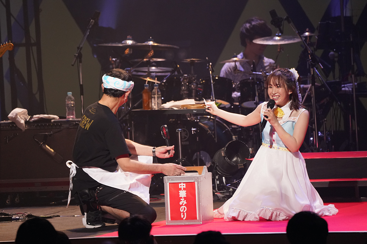 鈴木みのり2nd LIVE TOUR 2021～Make My Story!～多彩な表現でオーディエンスを驚かせた東名阪ツアー最終公演のレポートが到着！ - 画像一覧（3/7）