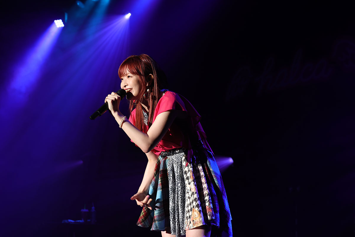 【ライブレポート】halca、爽やかなポップネスを全身で表現した“LAWSON presents halca 6th LIVE 『Help Me!!!!!! 3×2×1 & live playground #002』”開催！ - 画像一覧（10/11）