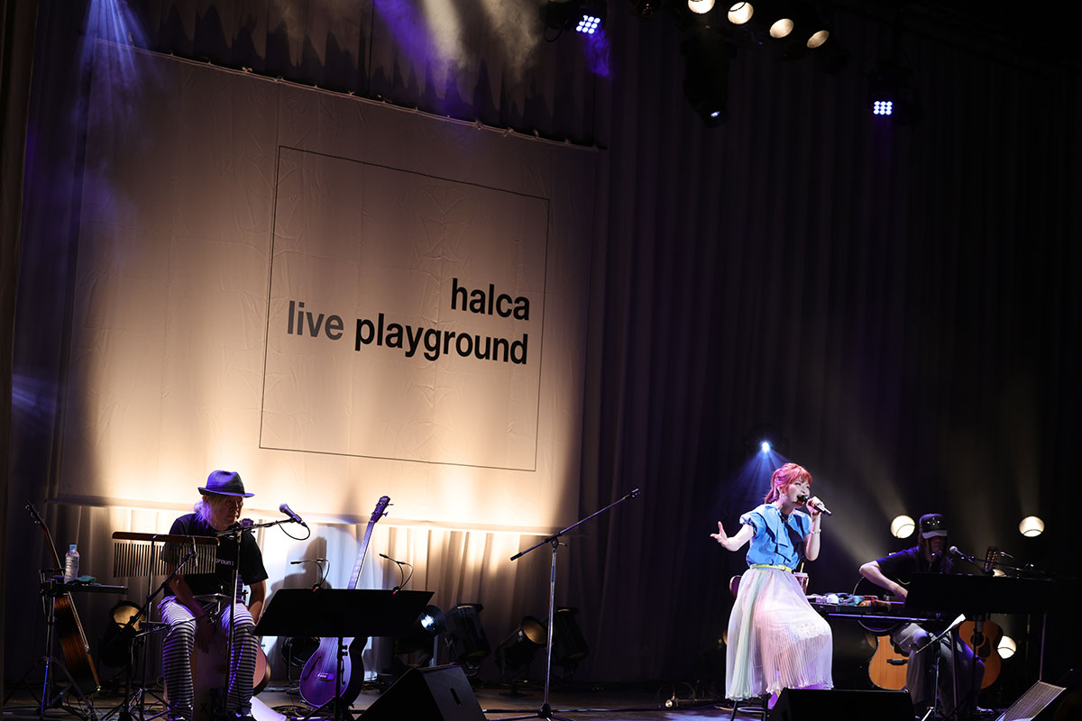 【ライブレポート】halca、爽やかなポップネスを全身で表現した“LAWSON presents halca 6th LIVE 『Help Me!!!!!! 3×2×1 & live playground #002』”開催！ - 画像一覧（5/11）
