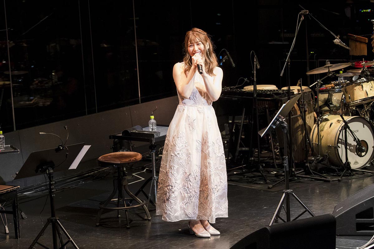 安野希世乃「KIYONO YASUNO 10th Anniv.Billboard Live Tour 2021～Dear my Character Songs～」デビュー10周年記念ライブのオフィシャルレポートが到着！ - 画像一覧（2/5）