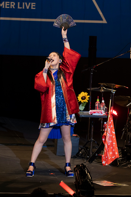 【ライブレポート】茅原実里、13年目の夏の野外ライブは、胸いっぱいの愛と感謝を込めて――。”SUMMER CHAMPION 2021～Minori Chihara Final Summer Live～”レポート - 画像一覧（1/14）