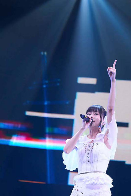 【ライブレポート】2年ぶりのツアーが教えてくれた新しい景色――水瀬いのり“Inori Minase LIVE TOUR 2021 HELLO HORIZON”横浜アリーナ公演レポート - 画像一覧（10/11）