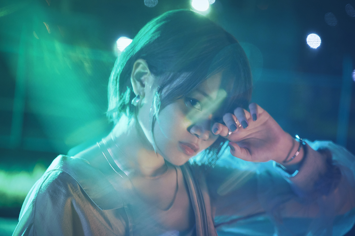 ニノミヤユイ「Dark seeks light」Music Video100 万回再生を突破！現在大注目のクリエーター陣が織り成す世界観に話題沸騰!! - 画像一覧（2/5）