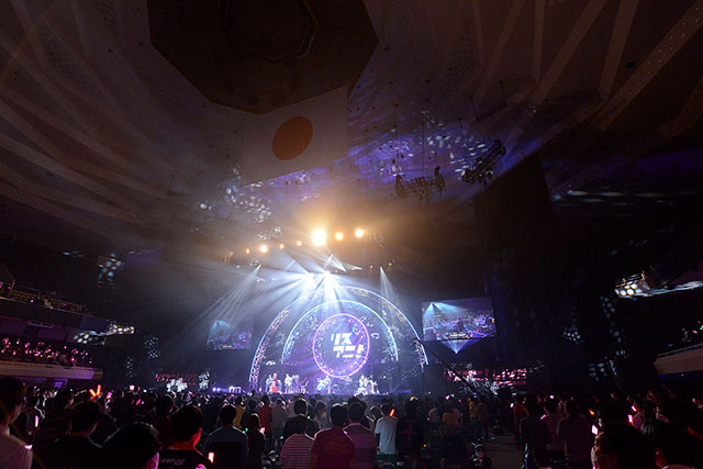 【ライブレポート】CHiCO with HoneyWorks、BURNOUT SYNDROMES、fhánaの3バンドが日本武道館で対バン！“リスアニ！LIVE 2022”初日公演“FRIDAY STAGE”速報レポート - 画像一覧（3/15）