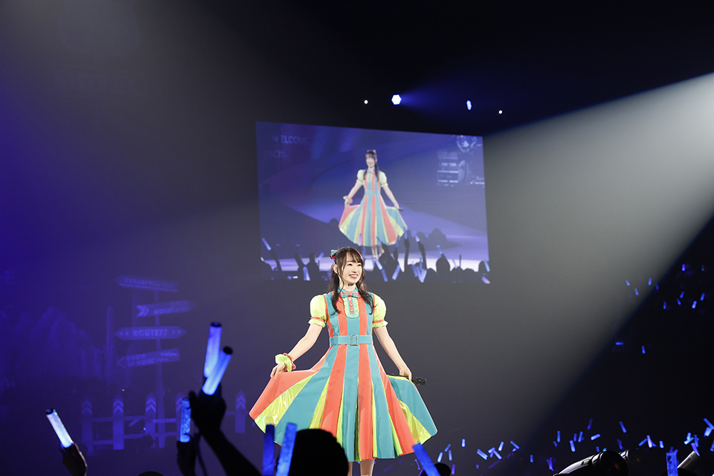 水樹奈々、約3年ぶりのライブツアーを完走！「NANA MIZUKI LIVE HOME 2022」ファイナル公演オフィシャルライブレポートが到着！ - 画像一覧（4/7）