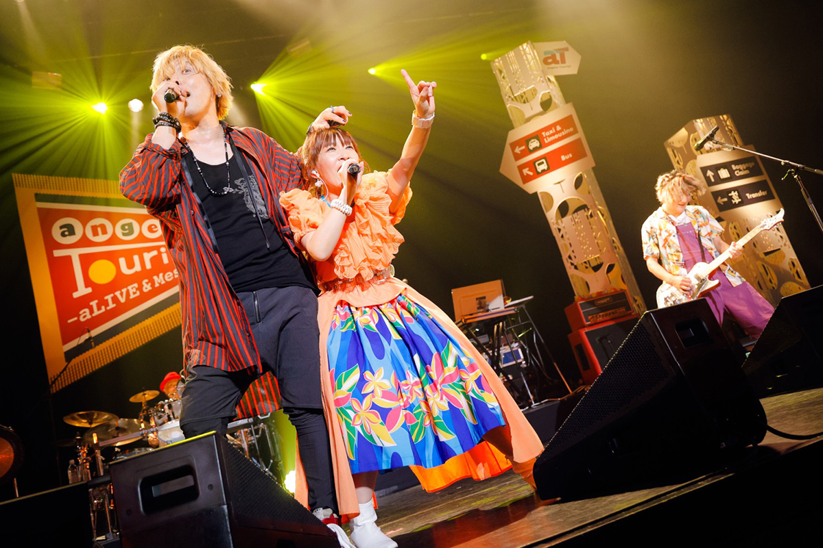 【ライブレポート】angela、3年ぶりのツアー“angela Tourism -aLIVE & Message-”を無事完走！ツアーファイナル・東京公演はゲストに遠藤正明が登場！ - 画像一覧（14/19）