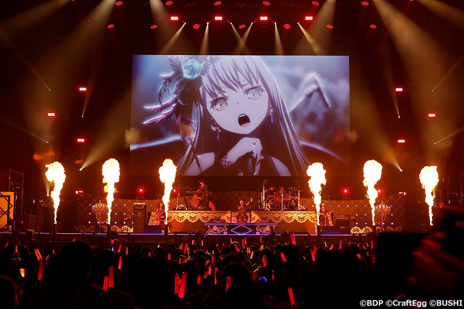 “羽撃こう…頂点の夢へと”――有明アリーナを揺らす轟音を響かせた“BanG Dream! 10th☆LIVE” DAY1：Roselia「Sonnenschein」レポート - 画像一覧（2/11）