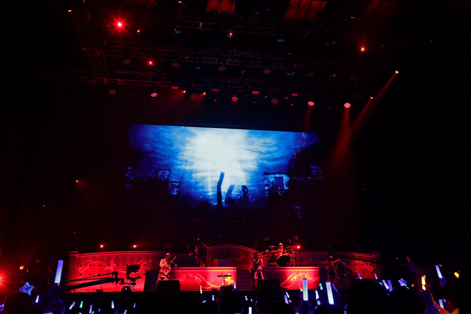 “少女”とともにストーリーを完成させた、物語仕立ての圧巻のステージ――“BanG Dream! 10th☆LIVE” DAY2：Morfonica「Reverberation」レポート - 画像一覧（9/11）