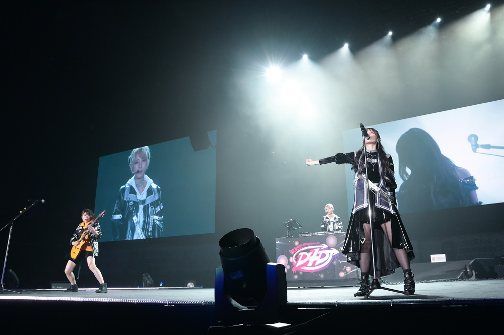 「祝福の声」響き渡る、熱い喜びの一夜！ “ブシロード15周年記念ライブ in ベルーナドーム”レポート - 画像一覧（14/28）