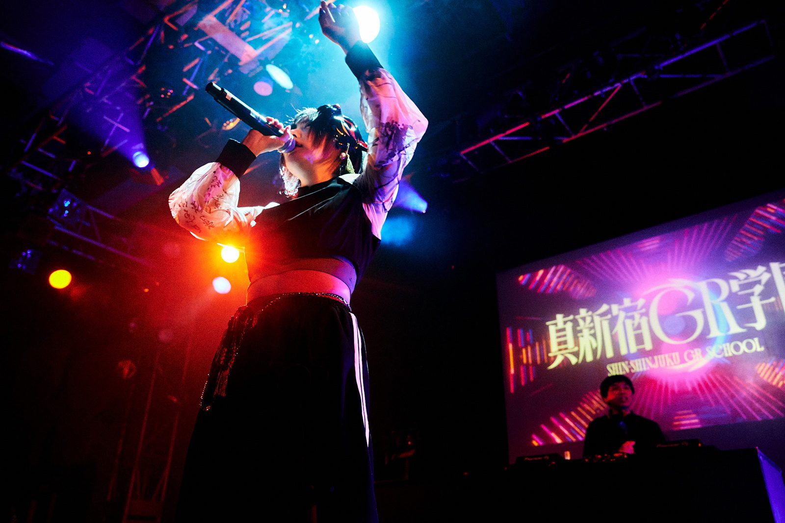 「治安が悪い」どころじゃない違法DJイベント!?　「電音部」カブキエリアの初イベント“GR Masquerade”レポート - 画像一覧（3/8）