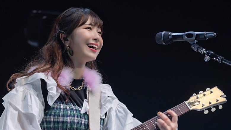 自身の誕生日であるクリスマスの日に響かせた“等身大の愛美サウンド”。愛美、ライブツアー“AIMI SOUND”ファイナル公演をレポート