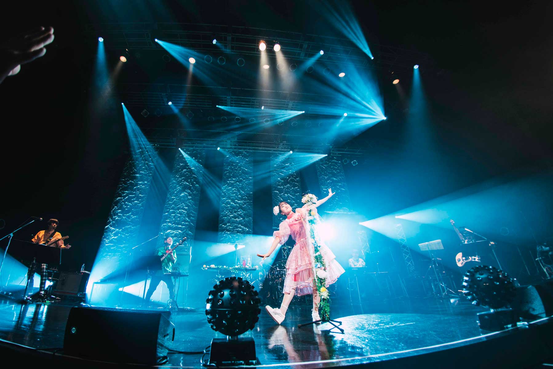 「この先いいことしか待ってない」鈴木みのり、全22曲を届けた笑顔の幕開け。「3rd LIVE TOUR 2023 ～fruitful spring～」初日・東京公演レポート - 画像一覧（11/12）
