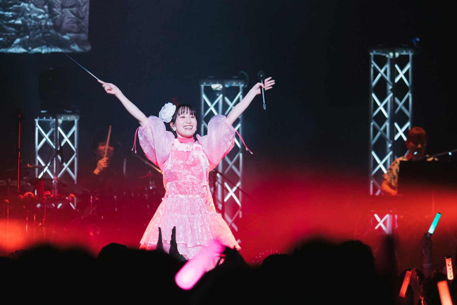 「この先いいことしか待ってない」鈴木みのり、全22曲を届けた笑顔の幕開け。「3rd LIVE TOUR 2023 ～fruitful spring～」初日・東京公演レポート - 画像一覧（7/12）