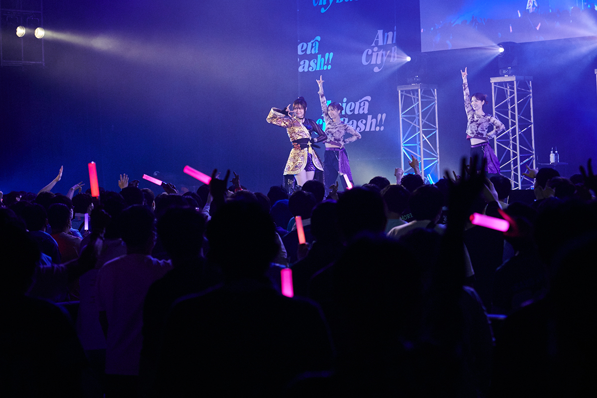 大歓声と共にアニメソングを楽しむ、そんな日常が帰ってきた！　都市型アニソンフェス　“Aniera City Bash!! Vol.2”レポート - 画像一覧（5/18）