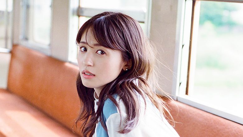 逢田梨香子が大切にしている“小さな幸せ”――TVアニメ『スキップとローファー』EDテーマ「ハナウタとまわり道」インタビュー