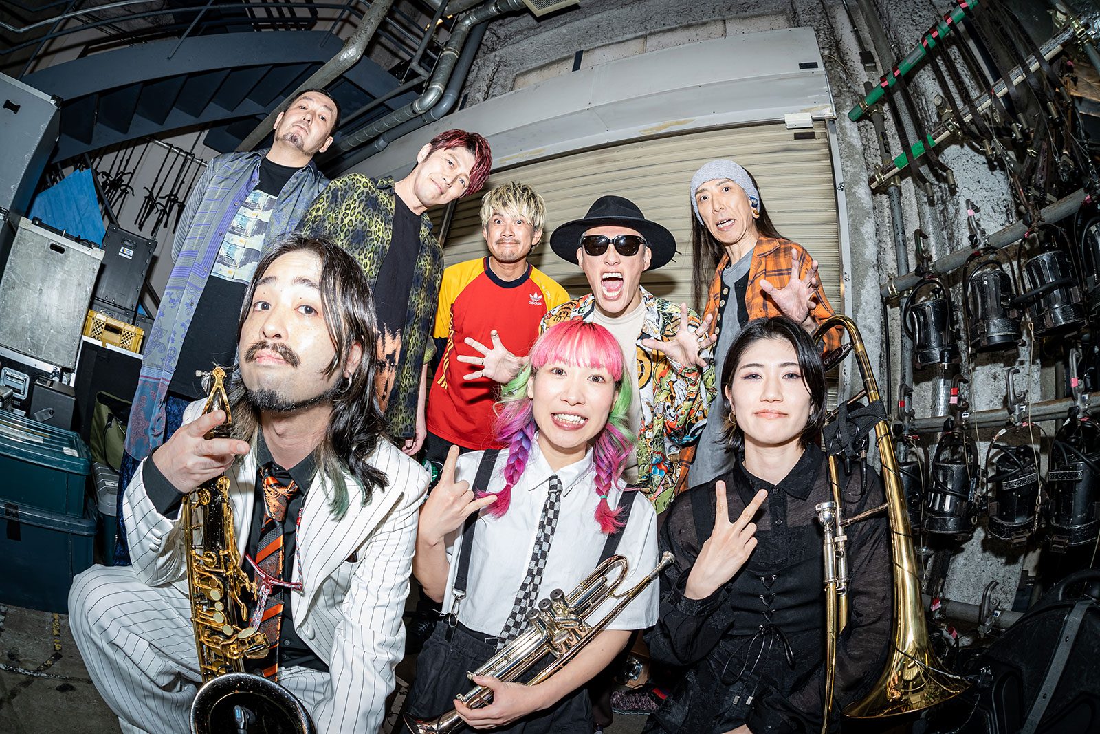 20年歩んできたFLOW の5人だからこそ見つけられた想い――“FLOW 20th ANNIVERSARY LIVE TOUR 2023「Voy☆☆☆」”ツアーファイナルを独占レポート！ - 画像一覧（20/21）