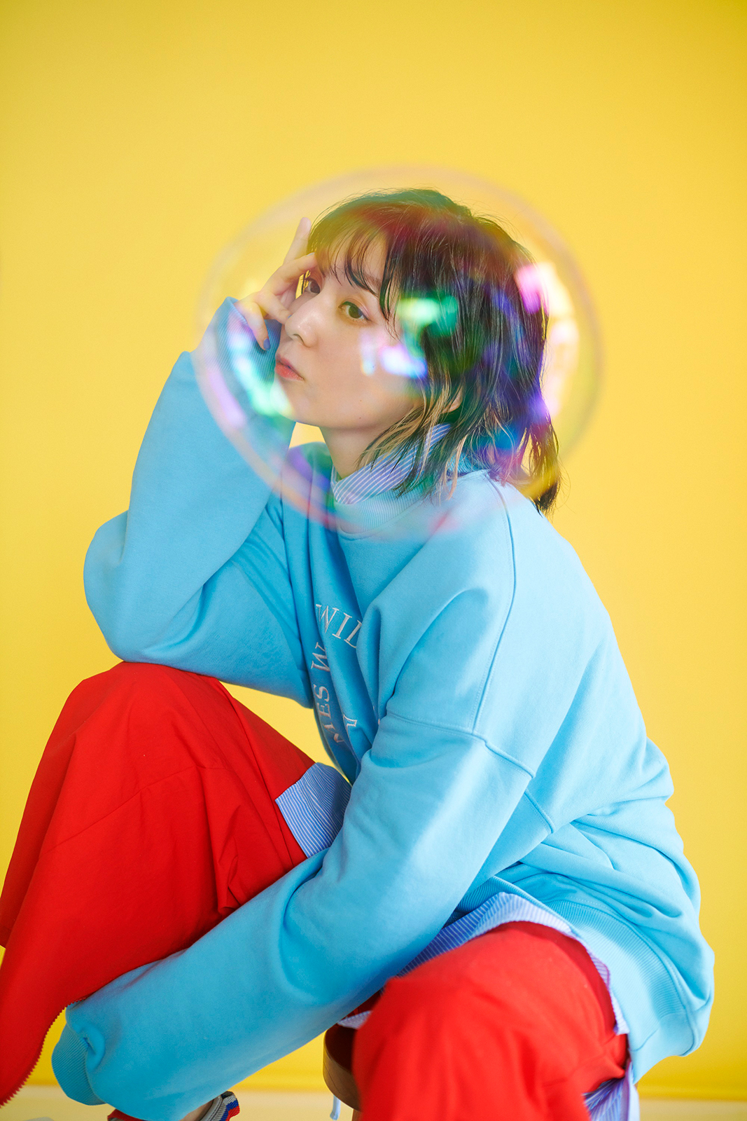 今、改めて問う“ナナヲアカリ”とは――最新シングル「奇縁ロマンス」を通した音楽への想い、彼女の素顔や人物像まで迫る！　ナナヲアカリ×冨田明宏スペシャル対談 - 画像一覧（7/7）