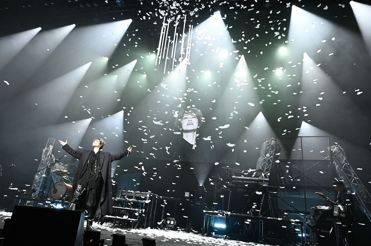 七海ひろき、ライブツアー＜HIROKI NANAMI One-man LIVE773“DAYLIGHT”＞でファンと共に迎えた “新たな一歩への夜明け”。 - 画像一覧（3/11）