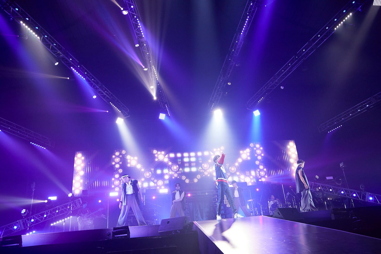 All-time best team――宮野真守、“いつか”を耐え続けた先の光がここに。 “MAMORU MIYANO LIVE TOUR 2023 ～SINGING!～” ツアーファイナルレポート