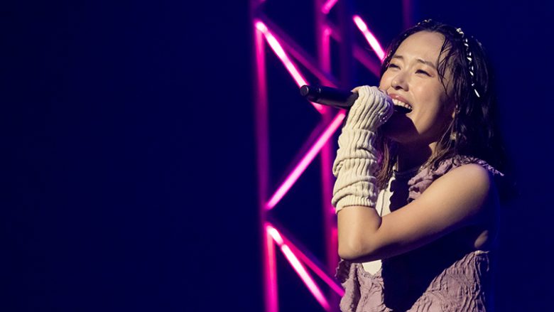 寿 美菜子、約5年ぶりとなるツアー＜LAWSON presents 寿美菜子 Zepp Live Tour 2023 “Golden hour”＞の初日公演をレポート