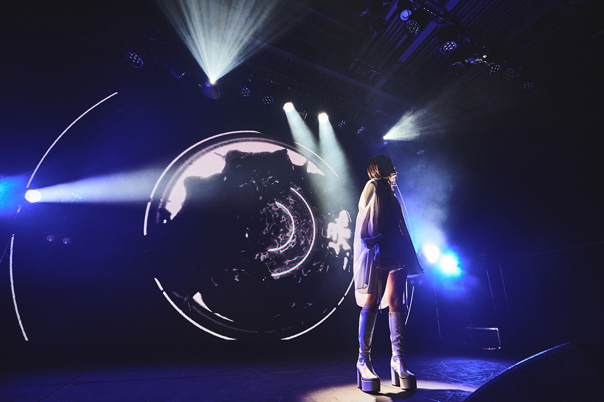 ニノミヤユイ、「LIVE TOUR ～本壊～」神奈川公演のオフィシャルレポートが到着！