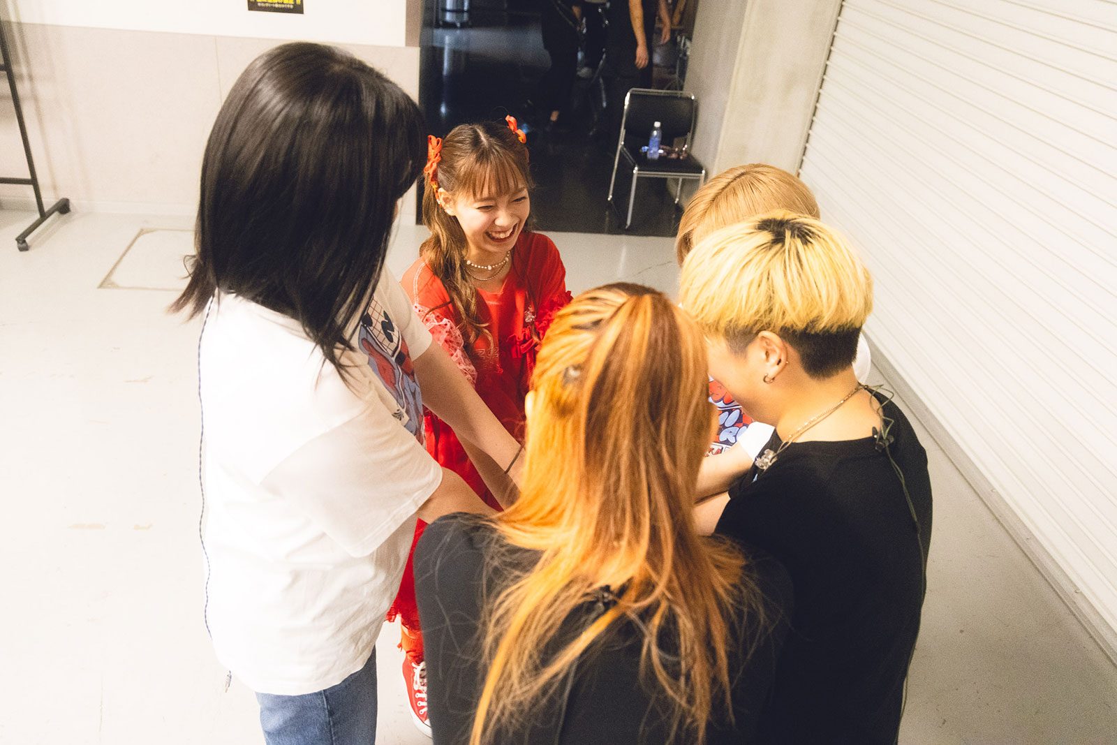 来年デビュー5周年の彼女はヒーローを目指し、日本武道館のステージを目指す――アーティスト・斉藤朱夏が“今”の想いを赤裸々に語ってくれた。 - 画像一覧（7/11）