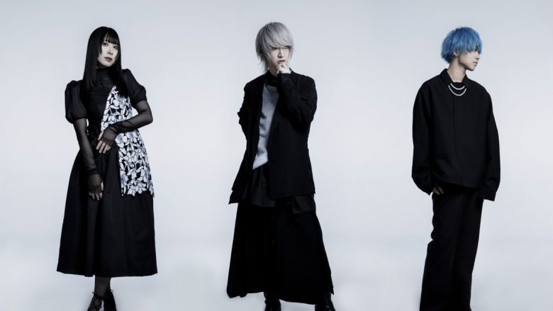 3ピースバンド“そこに鳴る”、初のアニメタイアップ！アニメ『魔女と野獣』のために書き下ろし、様々な言葉を探して辿り着いたOPテーマ「相聞詩」に迫る