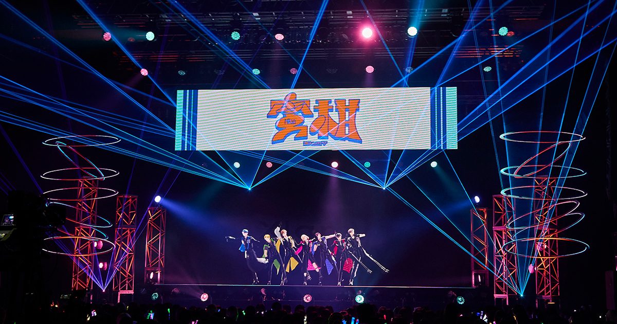 XlariSと共に作り上げた“始まりのステージ”――。2次元アイドル