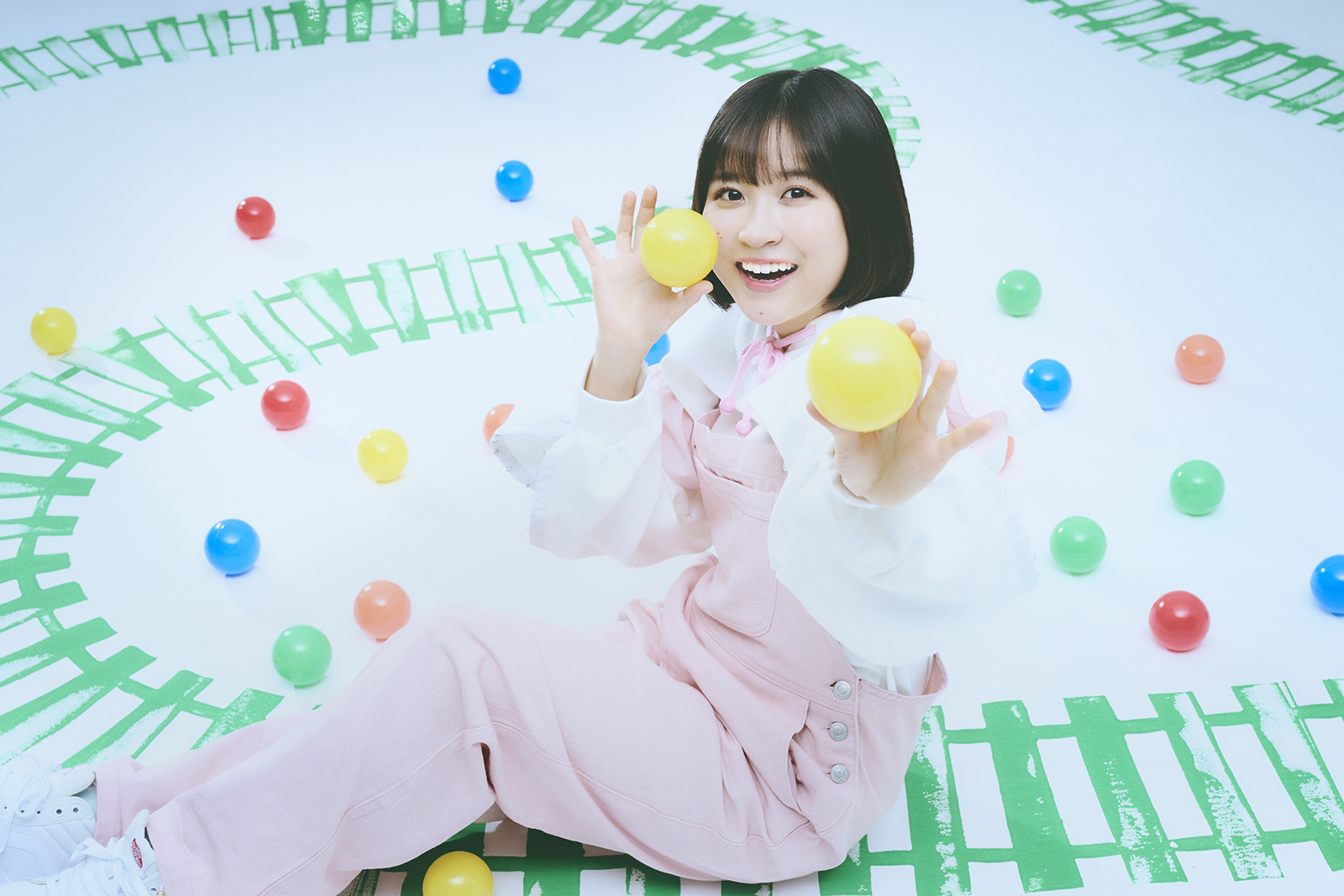 オリジナルTVアニメーション『終末トレインどこへいく？』OP主題歌「GA-TAN GO-TON」収録の2ndシングルが完成！中島 怜インタビュー - 画像一覧（1/4）