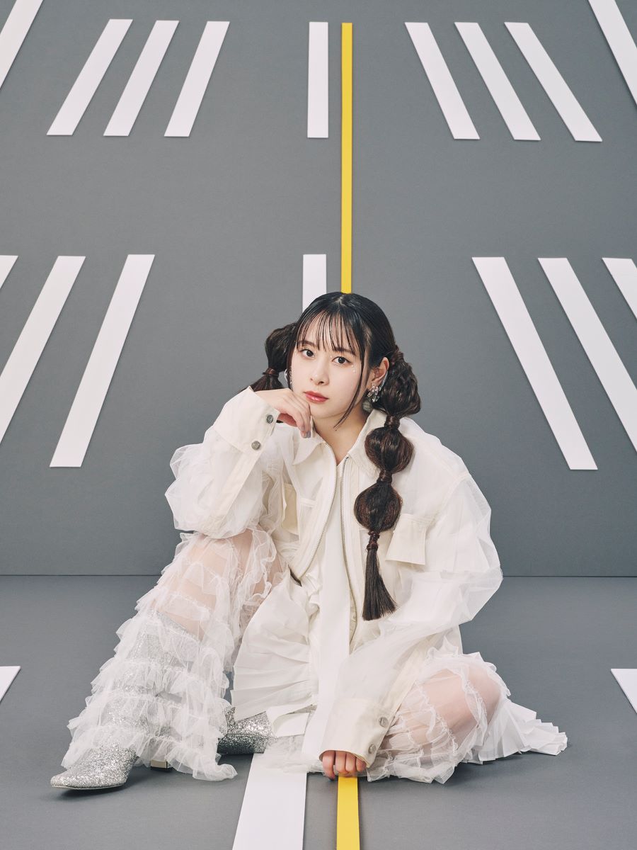 前田佳織里、3rd EP「I'm ready！」のジャケット写真が解禁！豪華各