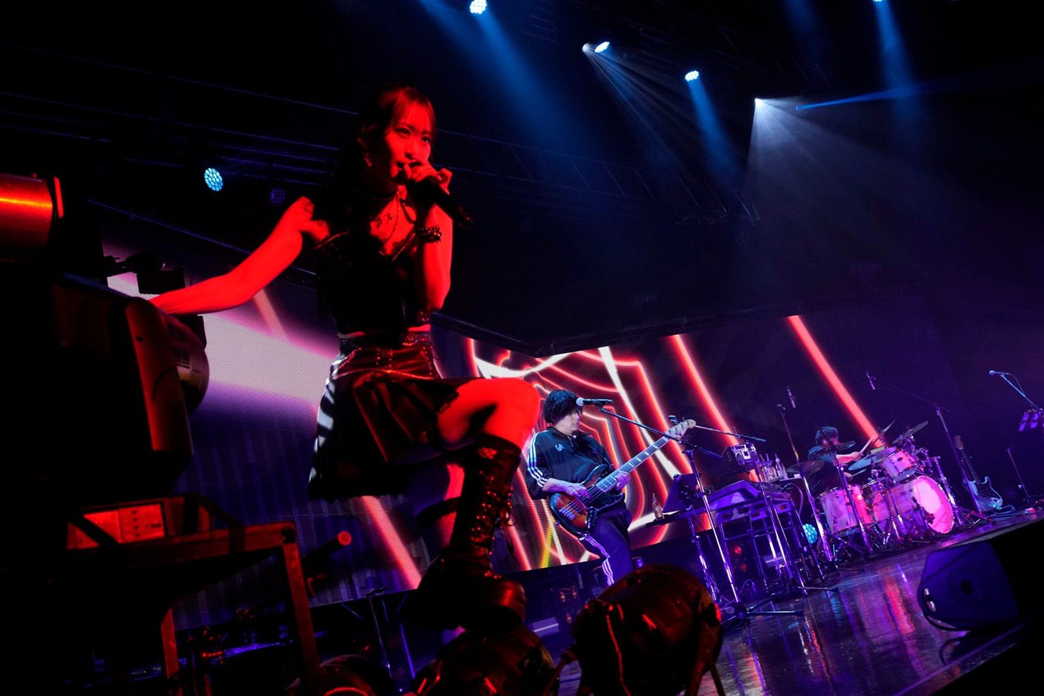 芹澤 優が5thソロツアー“My Room Fantasy”千秋楽でみせたのは、“すごみ”と“一体感”が両立した観る者を憧れさせるステージ - 画像一覧（11/20）