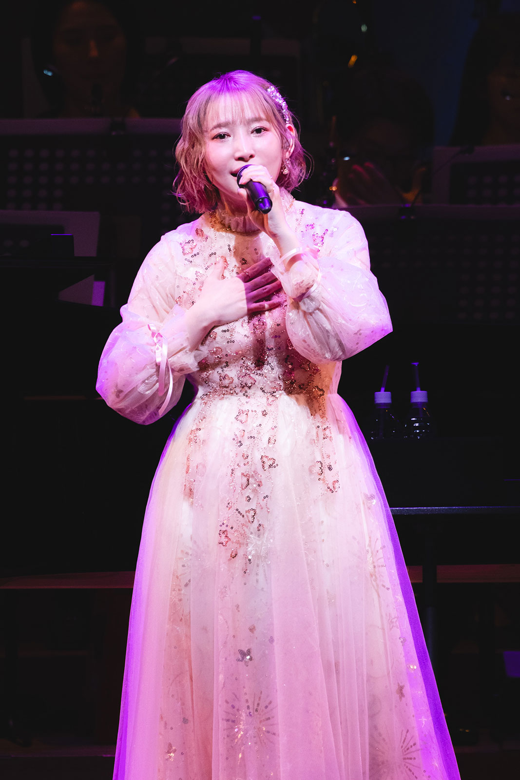 南條愛乃の歌声が響き渡る――東京オペラシティコンサートホールで開催されたオーケストラコンサート“花奏歌II～Kanade Uta～”をレポート！ - 画像一覧（1/4）