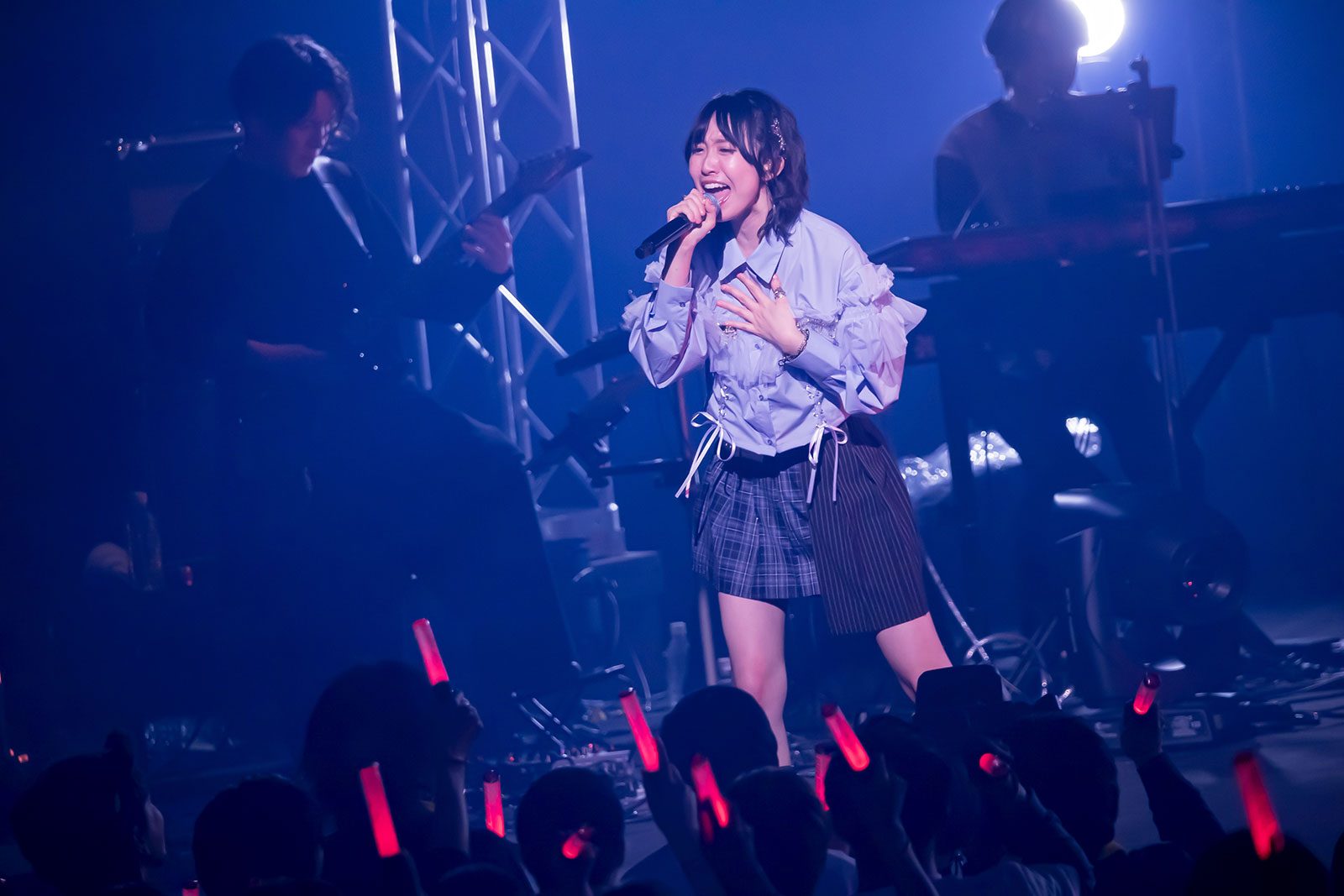 3周年を迎えた『ヘブンバーンズレッド』のライブ“HEAVEN BURNS RED LIVE 2025”開催！やなぎなぎとShe is Legendの2組が「ヘブバン」の音楽を彩る！ - 画像一覧（2/12）