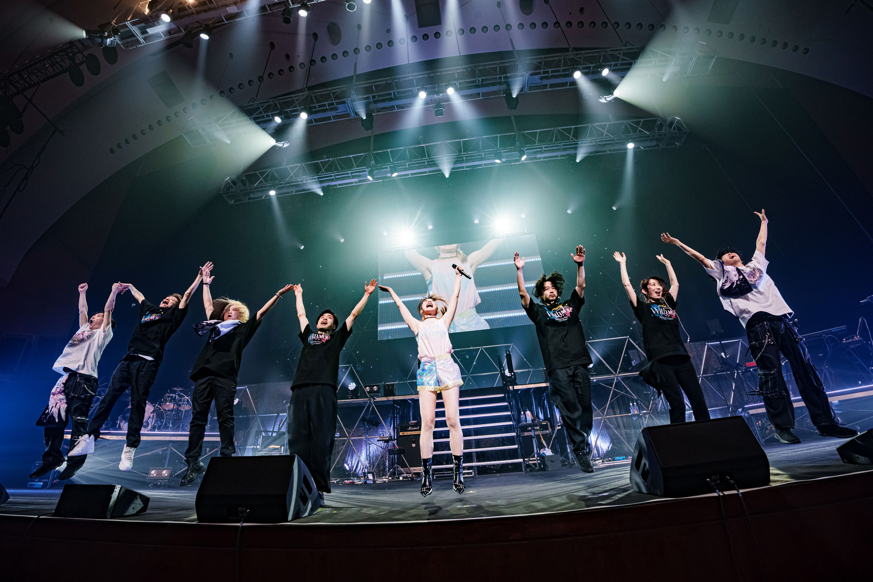 May’n デビューから20年の集大成、そしてこれからも彼女は輝き続ける。“May’n 20th Anniversary Concert Gratz from MACROSS F「With you -May’n Space-」”レポート - 画像一覧（1/8）