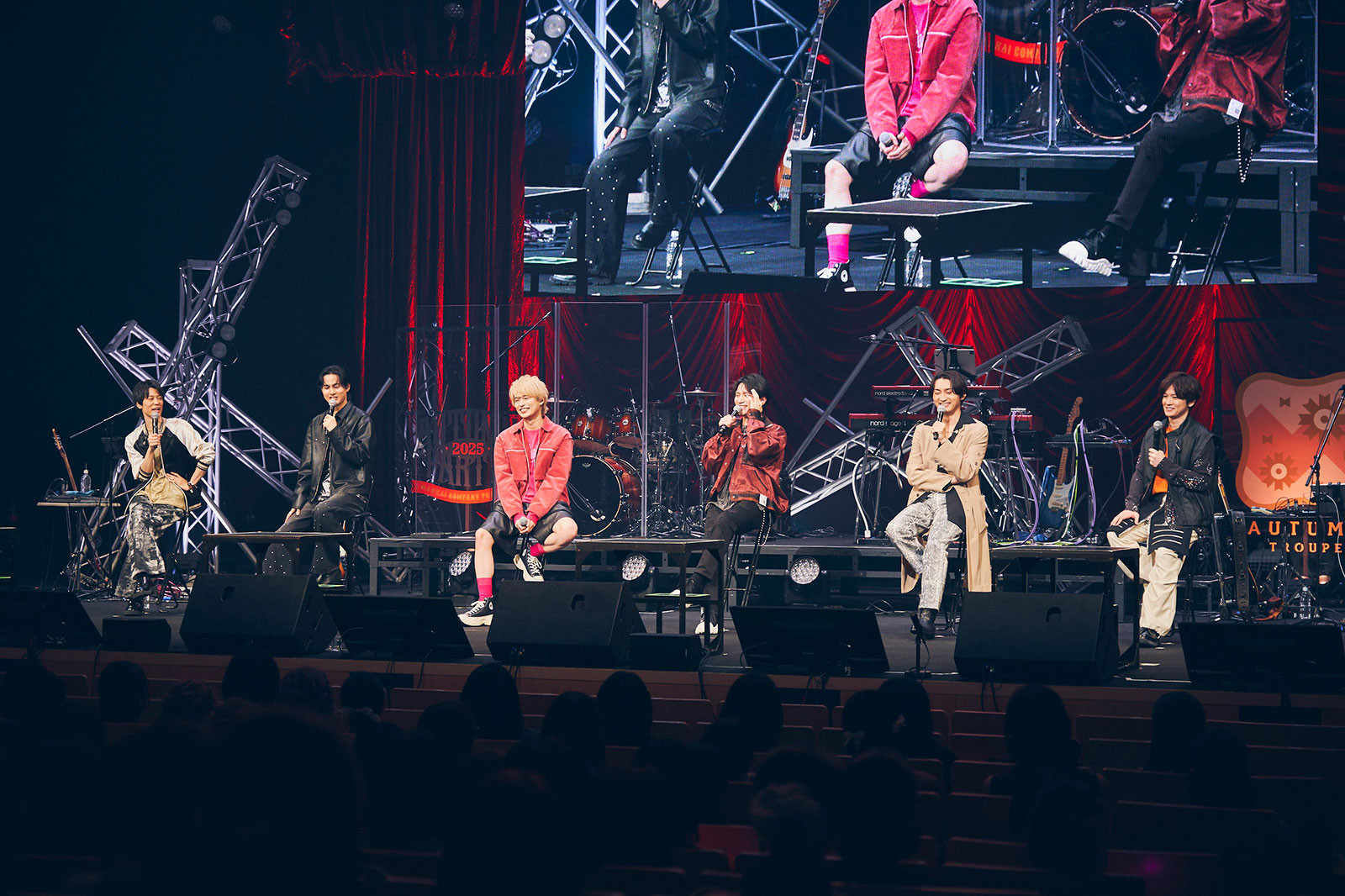 生バンドをバックにライブステージも披露！『A3!』MANKAIカンパニーの秋組による＜MANKAIカンパニーpresents “Autumn Party!” 2025＞ソワレ公演をレポート！ - 画像一覧（16/19）