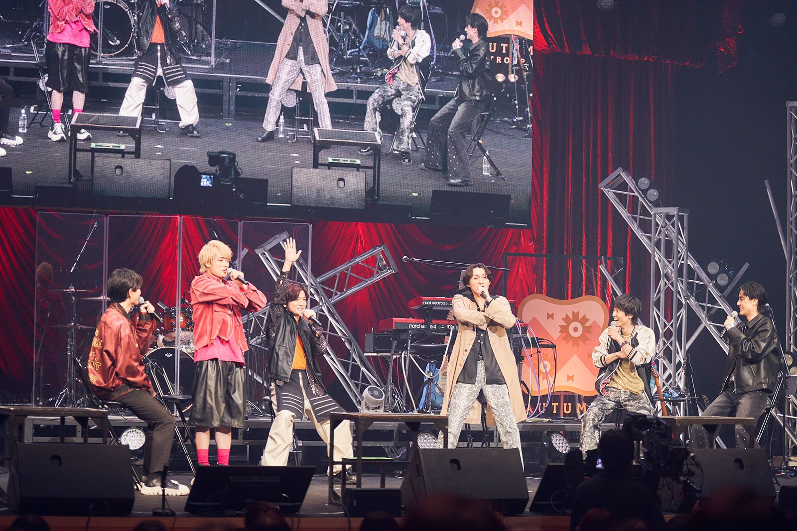 生バンドをバックにライブステージも披露！『A3!』MANKAIカンパニーの秋組による＜MANKAIカンパニーpresents “Autumn Party!” 2025＞ソワレ公演をレポート！ - 画像一覧（14/19）