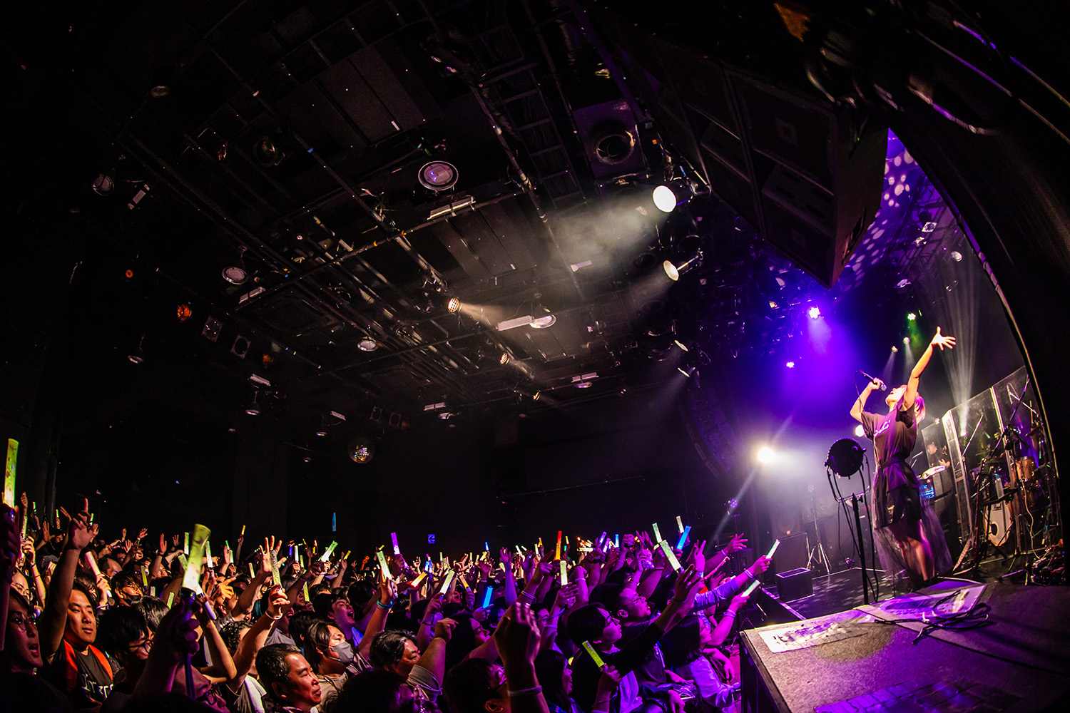 “憑依系シンガー”佐々木李子が自らの軌跡を胸に新たな“物語の続き”へと進む――約2年ぶりとなるワンマンライブ“I’m RICO.”を振り返る - 画像一覧（2/16）