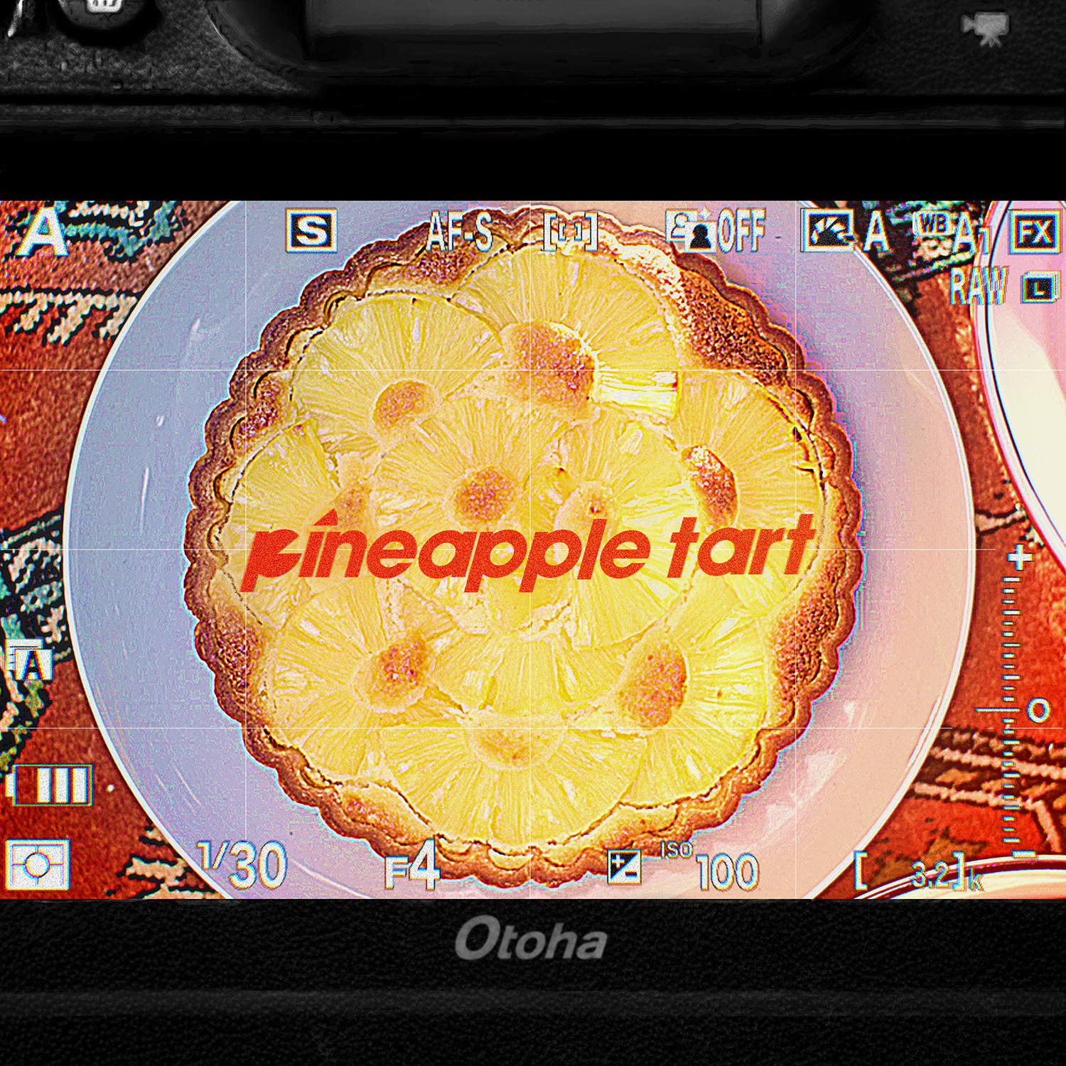 音羽-otoha- の今後を大きく左右する“タルト事件”とは？TVアニメ『真・侍伝YAIBA』EDテーマ「pineapple tart」と、本楽曲を含むEP『sukimakaze』について聞く - 画像一覧（2/3）