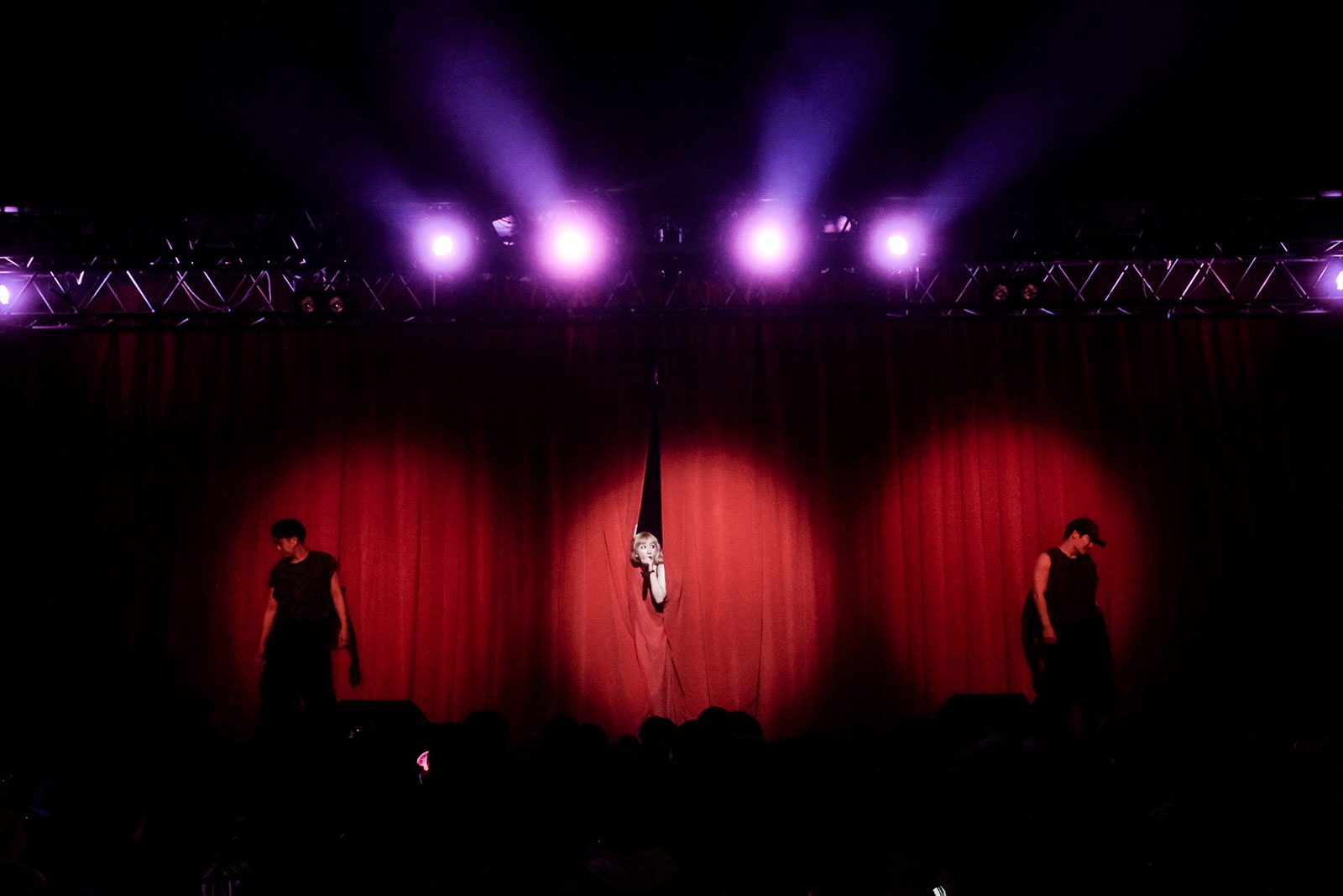 玉置成実、誕生日の夜をファンと祝う！“Nami Tamaki LIVE 2025 -SUPER DUPER TOUR-”日本公演をレポート - 画像一覧（7/12）