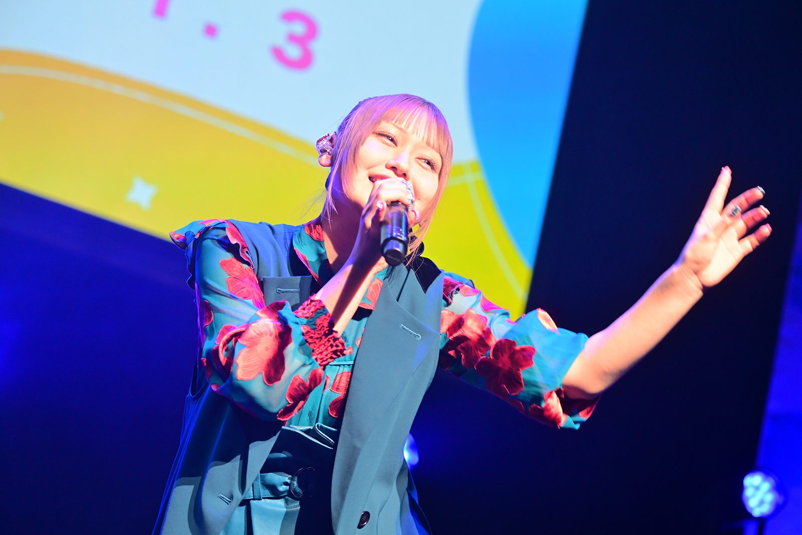 愛美、青木陽菜、岡咲美保、立花日菜、夏川椎菜の5組が大阪・なんばHatchで競演！ライブイベント“リスパレ！LIVE vol.3”DAY1最速レポート - 画像一覧（11/28）