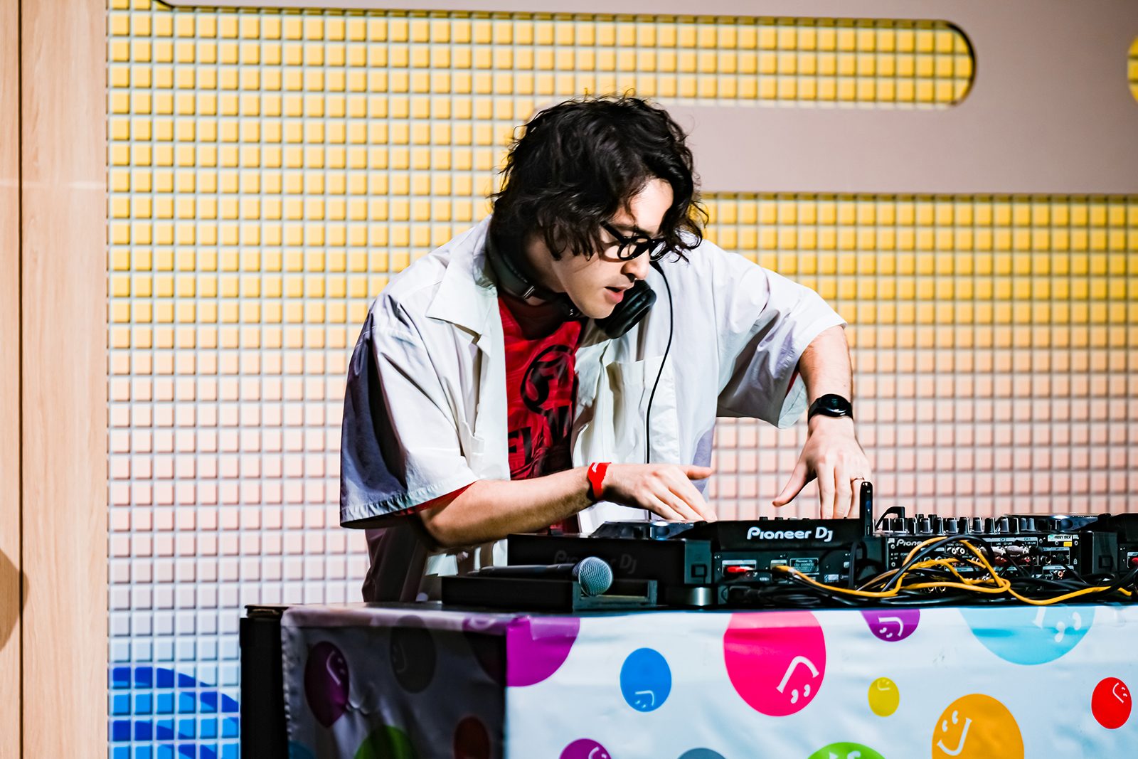 どこを切り取ってもすべてがクライマックス並みの盛り上がりに！FLOW主催のアニソンロックフェス“FLOW THE FESTIVAL”2日間の模様をレポート！ - 画像一覧（27/27）