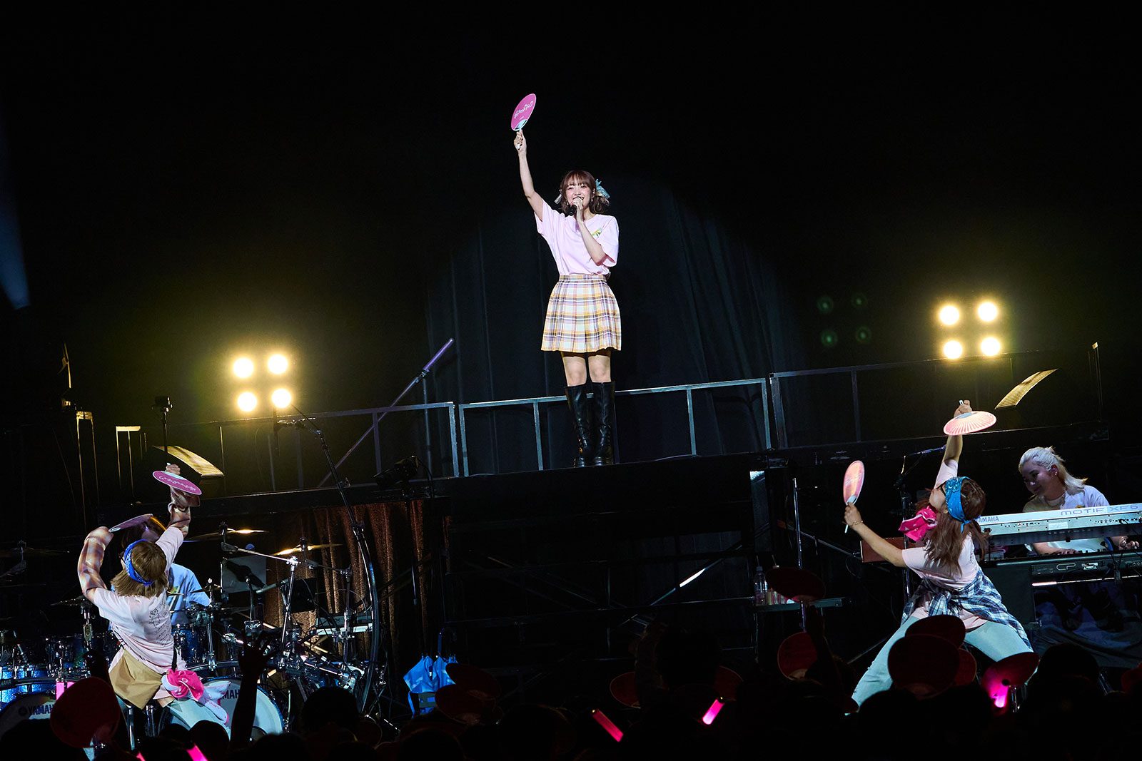 10年間の歩みを凝縮した、色鮮やかな「ベストライブ」に！“大橋彩香10th Anniversary Live「彩-irodori-」”東京公演レポート - 画像一覧（10/11）