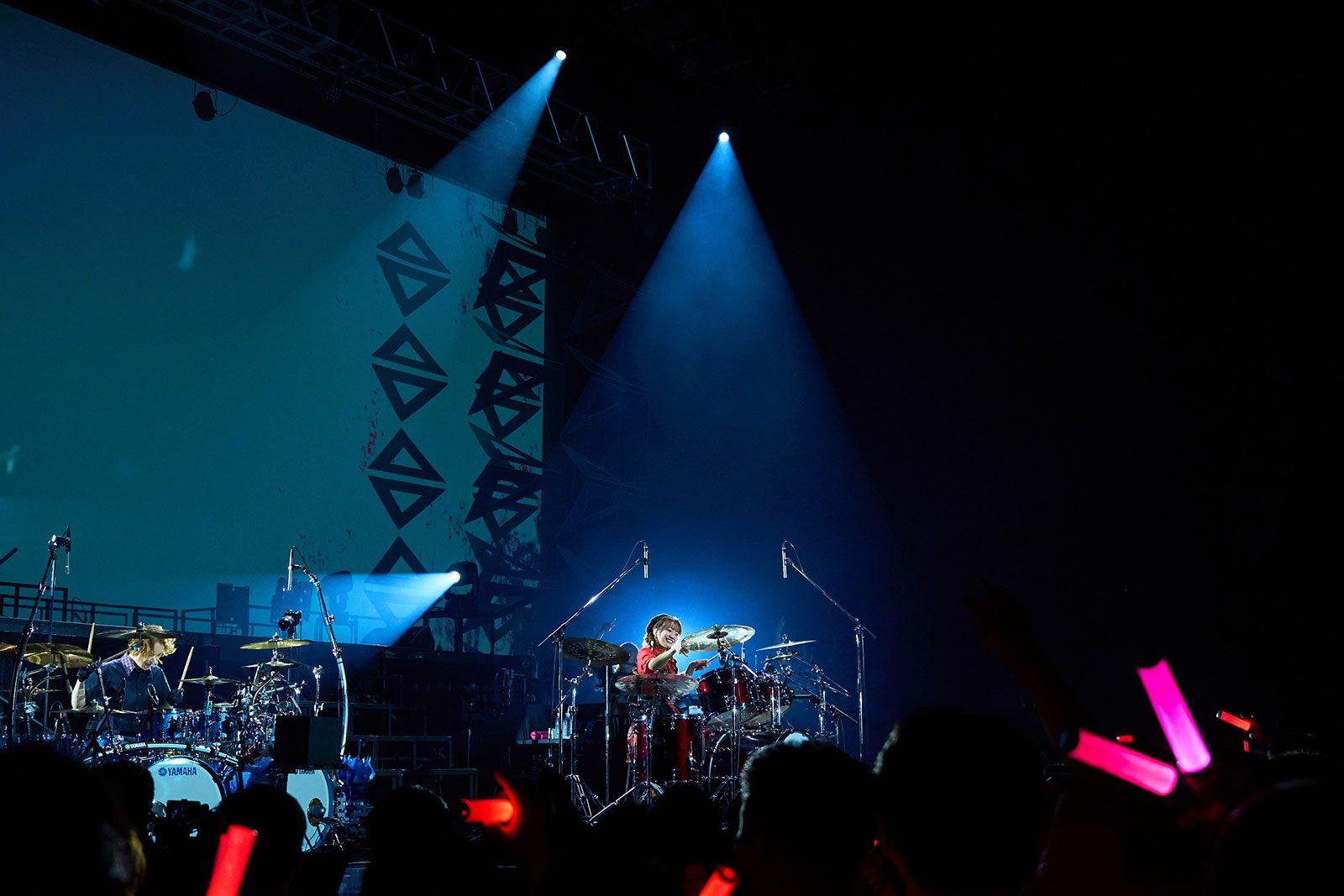 10年間の歩みを凝縮した、色鮮やかな「ベストライブ」に！“大橋彩香10th Anniversary Live「彩-irodori-」”東京公演レポート - 画像一覧（4/11）