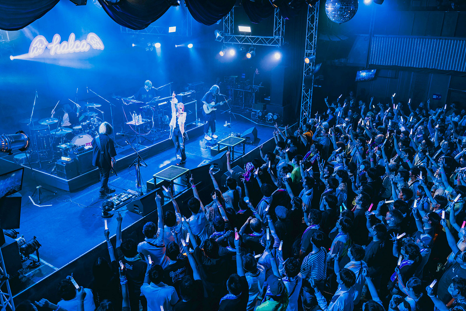ファンと共に迎えたデビュー7周年！halca、約1年ぶりとなるワンマンライブ“LAWSON presents halca live 2025 playloud -ROAD TO 777 special-”を振り返る！ - 画像一覧（9/16）