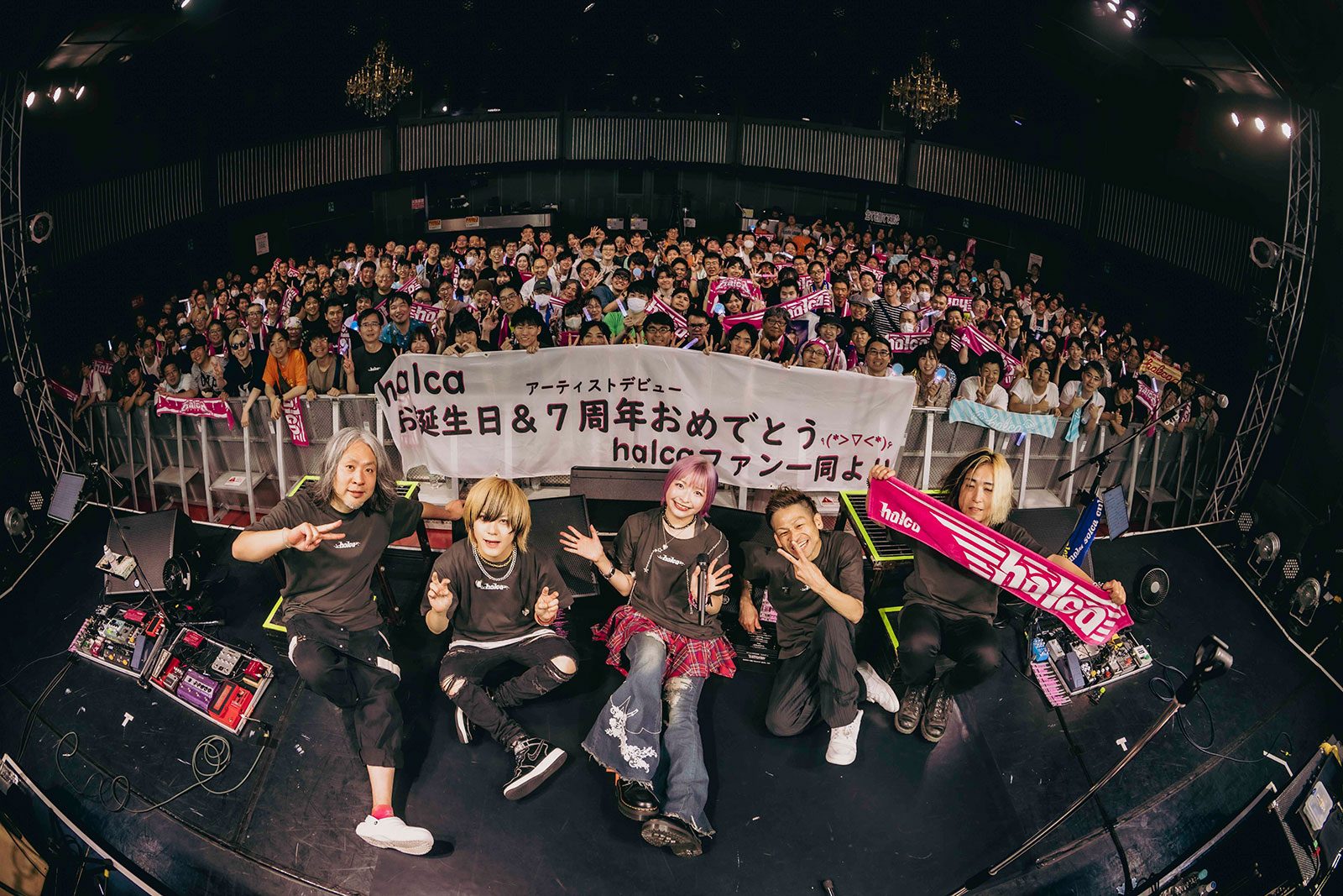 ファンと共に迎えたデビュー7周年！halca、約1年ぶりとなるワンマンライブ“LAWSON presents halca live 2025 playloud -ROAD TO 777 special-”を振り返る！ - 画像一覧（2/16）