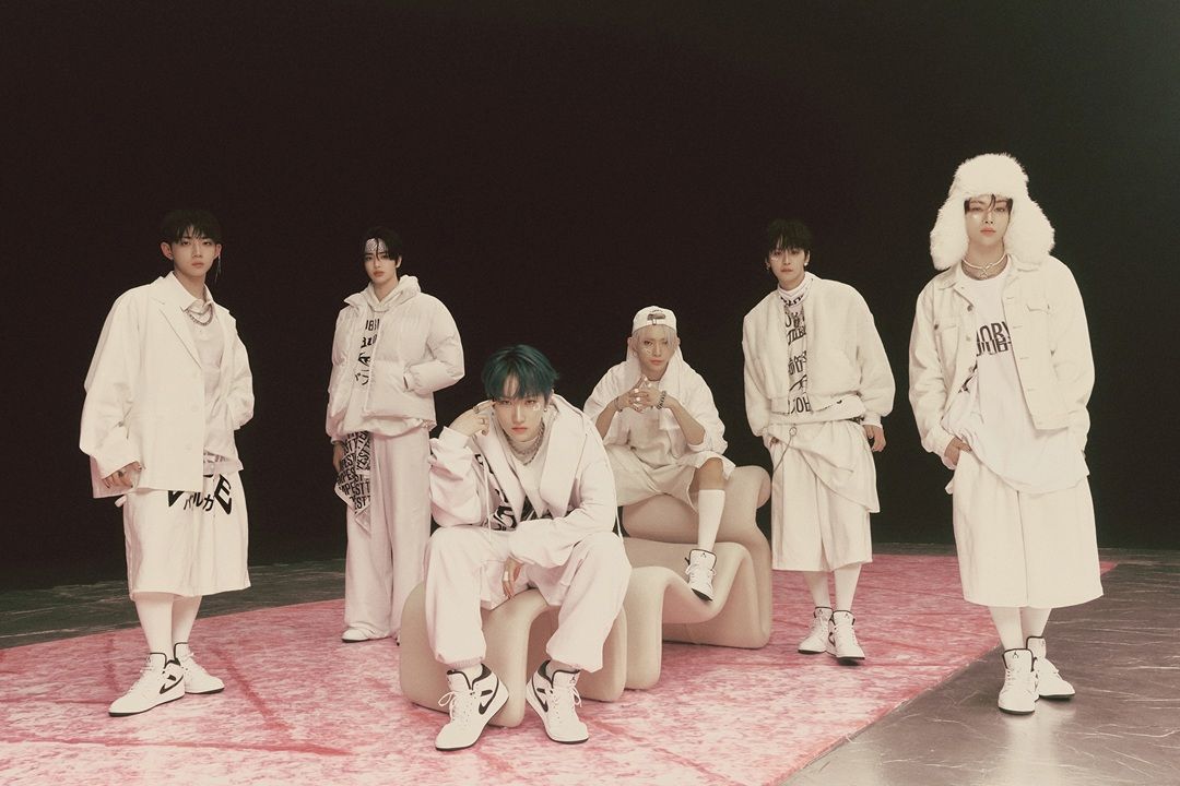 K-POPグループ・TEMPEST、TVアニメ『ブサメンガチファイター』OPテーマ「My Way」配信スタート！