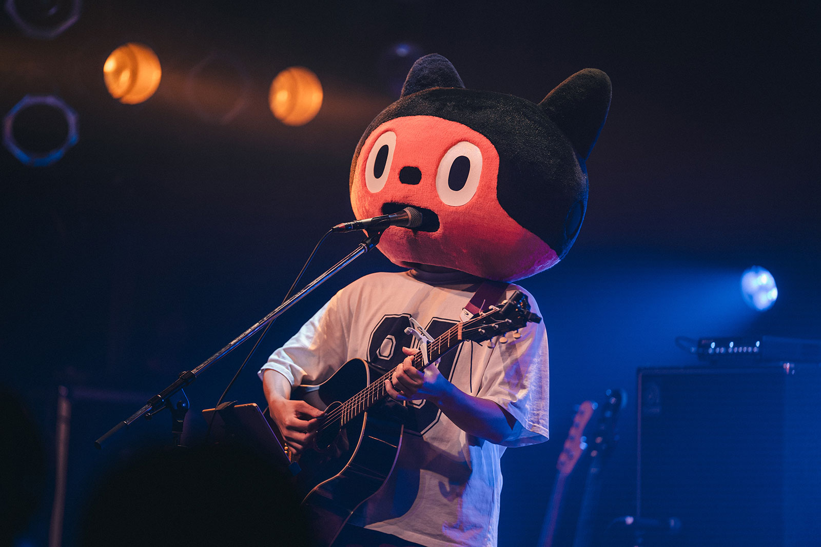 ぼっちぼろまる、主催ライブ“ぼろぼろ金メダル”完遂！弾き語り＆バンドの2編成で大いに楽しませたファイナル公演レポート - 画像一覧（7/9）