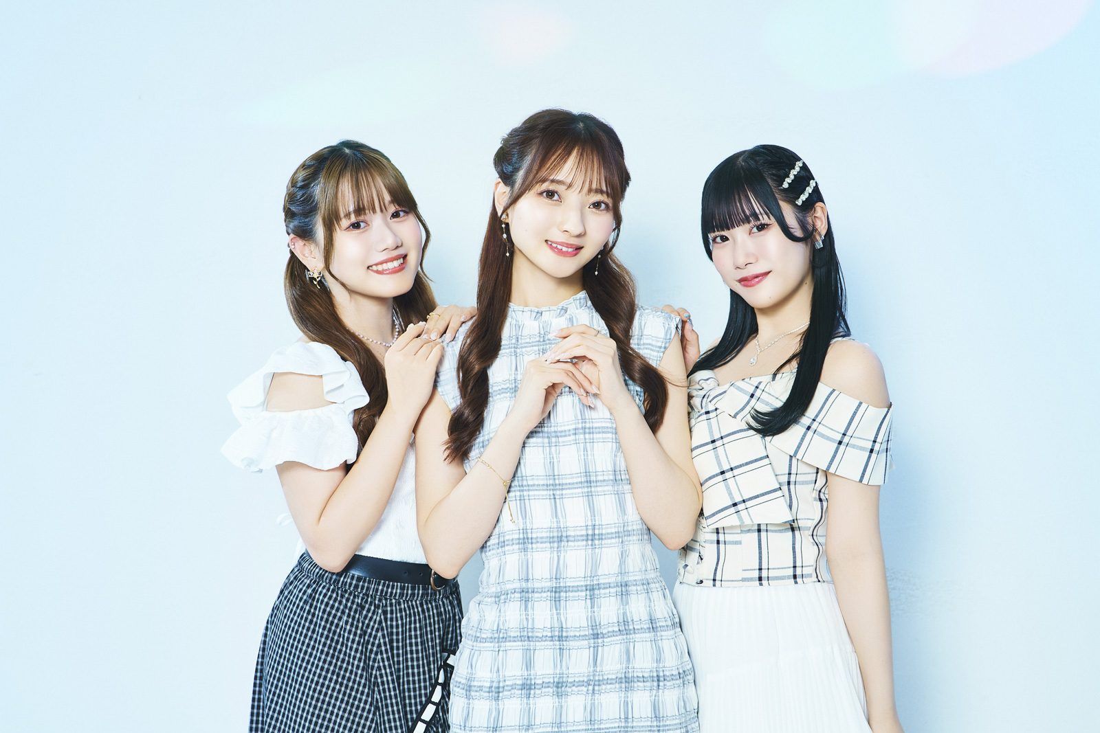 ClariS第3章初のシングル「Umitsuki」リリース！クララ、エリー、アンナが語る“今のClariS”を撮りおろし写真と共にお届け！ - 画像一覧（9/13）